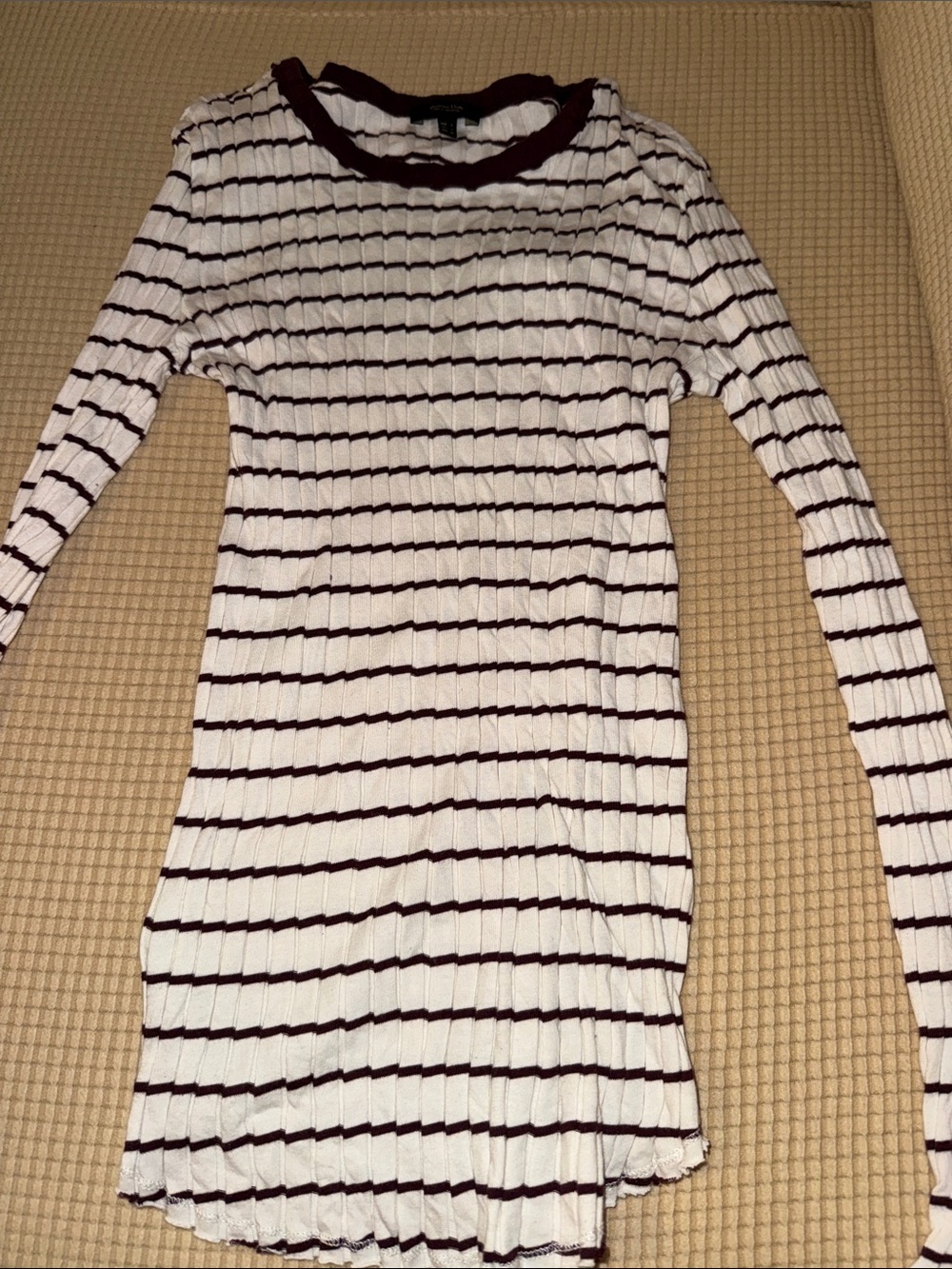 Massimo Dutti Women’s White Ribbed Long-Sleeve Sweater with Burgundy Stripes